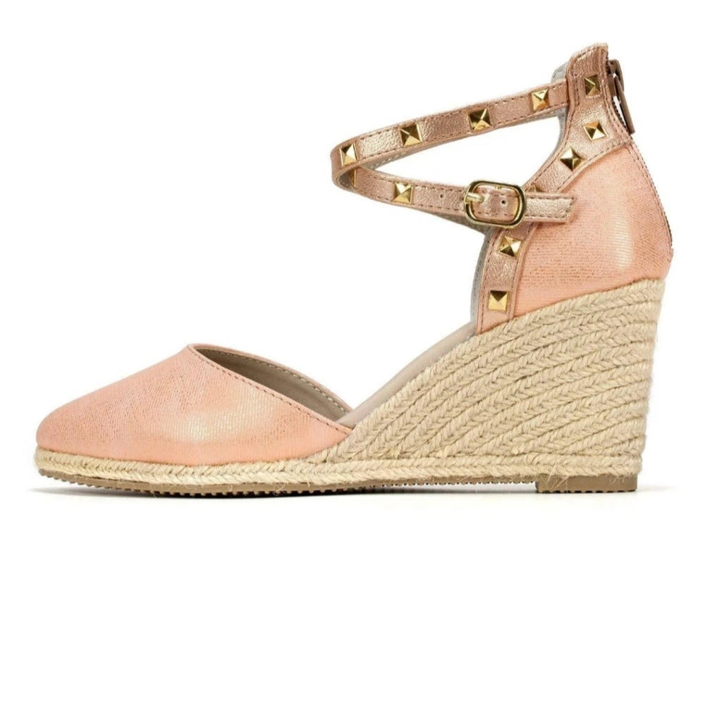 Rialto shoes.  Summer shoes.  Wedges.